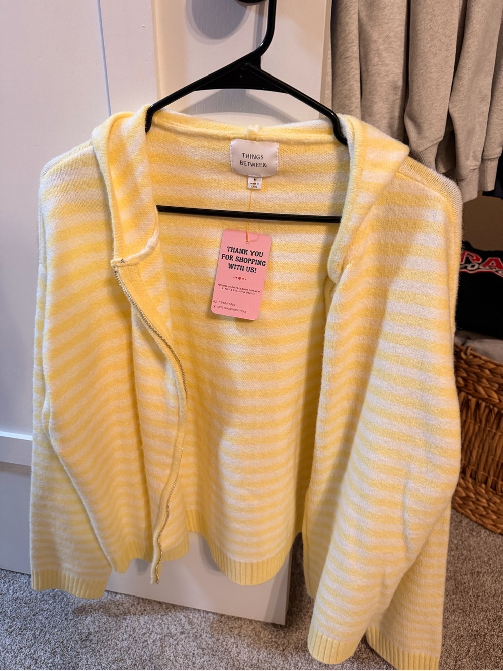Things between double zip hooded sweater - Picture 2 of 6